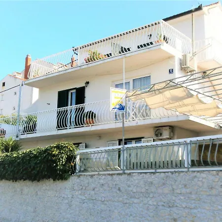 Beautiful With Private Hot Tub Trogir